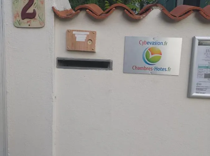 Au Clos Des Figues 3*